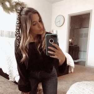 Meet your Posher, Caitlin